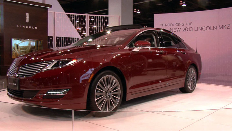 Lincoln MKZ Display at the 2013 Denver Auto Show